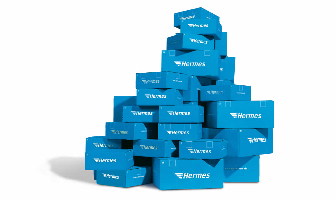 Blaue Hermes Versandboxen